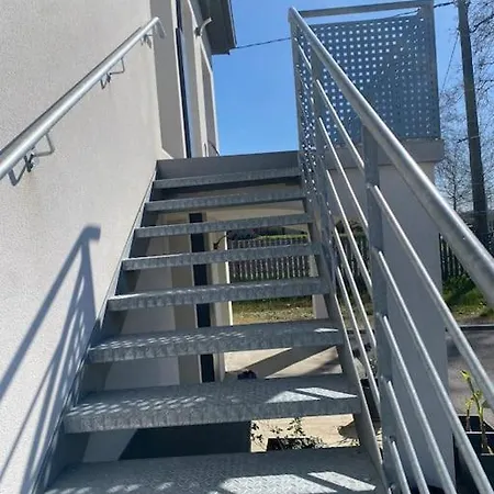 T2 Clinique Croix Du Sud Climatise Parking Lit Bultex